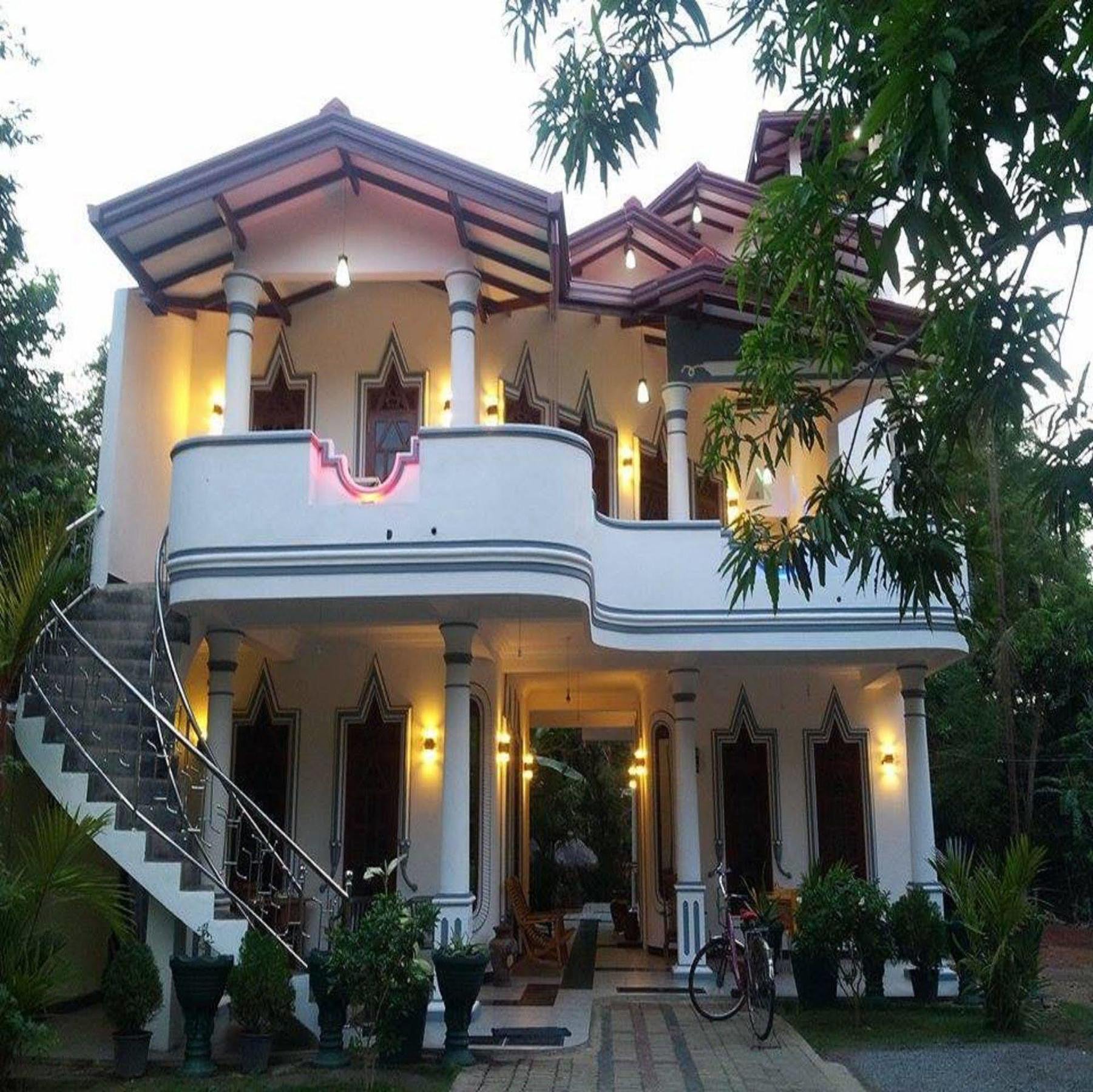 Hotel River Front Tissamaharama Bagian luar foto
